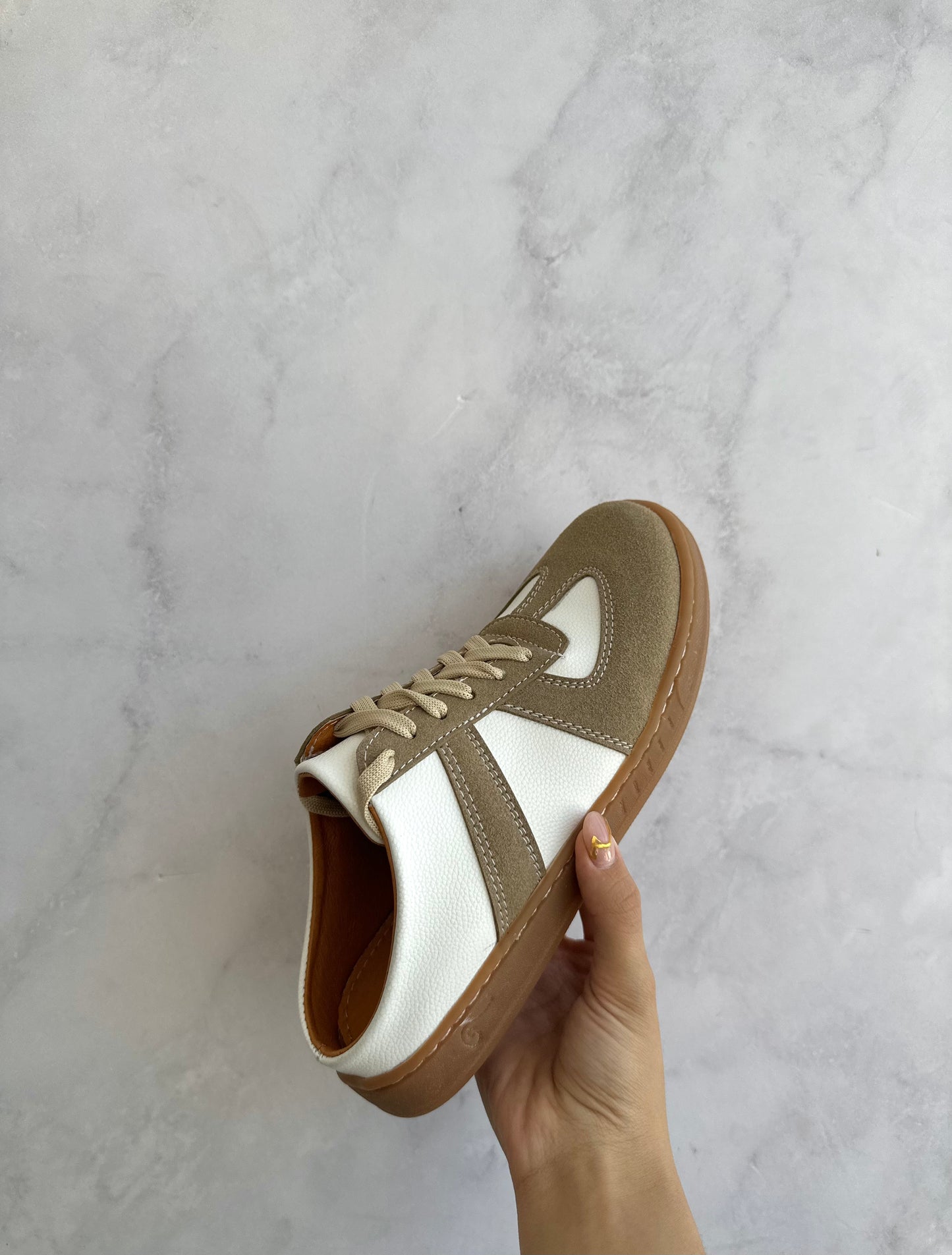SAMANTHA MULE